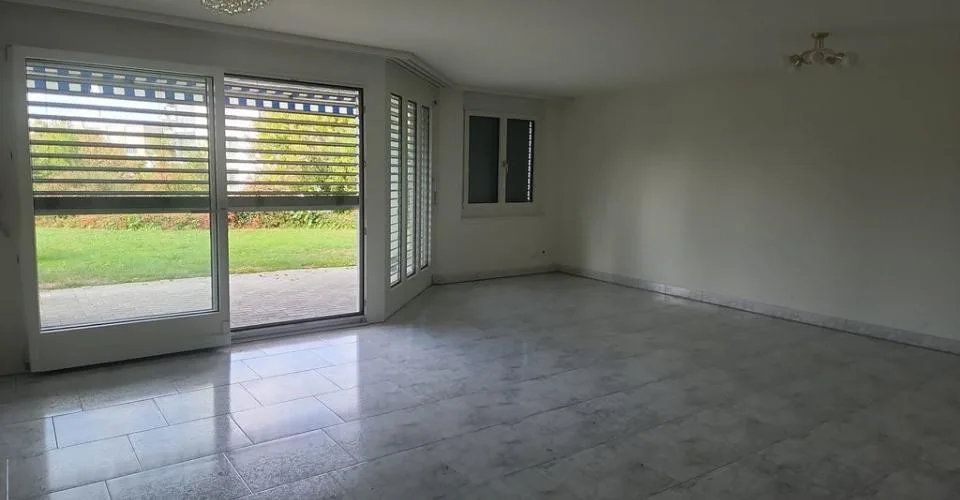 Vivre dans le vert - Appartement 3.5 pièces avec siege de jardin à Feldmeilen – photo 2 sur 8