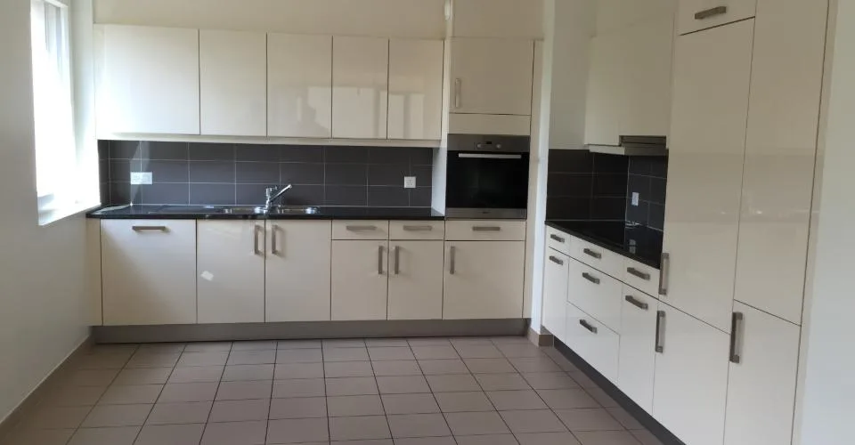 Très beau et spacieux appartement traversant – photo 2 sur 2
