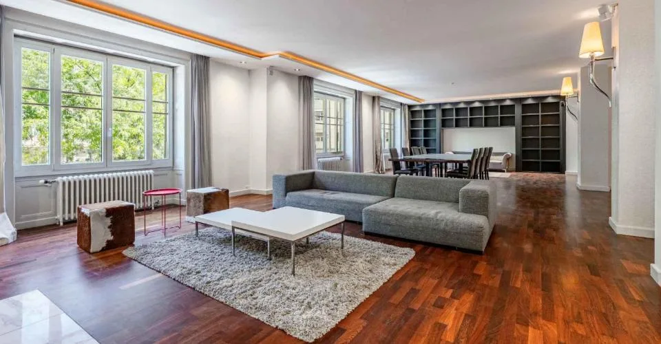 Co exclusivité : Appartement de caractère au coeur des Eaux-Vives – Foto 3 von 12