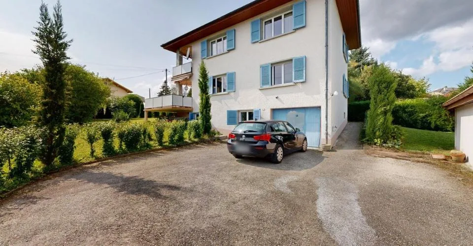 Una casa familiare da reinventare nel cuore di Founex – foto 2 di 8
