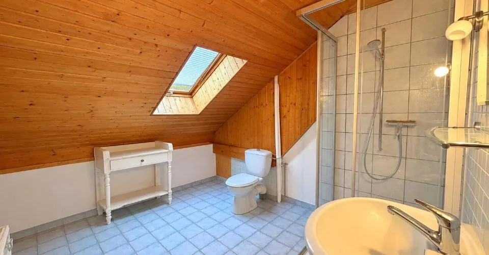 À vendre à Grandfontaine maison pleine de potentiel de 9.5 pièces – Foto 11 von 13