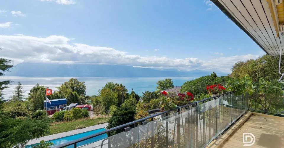 Vasta villa a Grandvaux, con il Lago di Ginevra all'orizzonte – foto 10 di 13