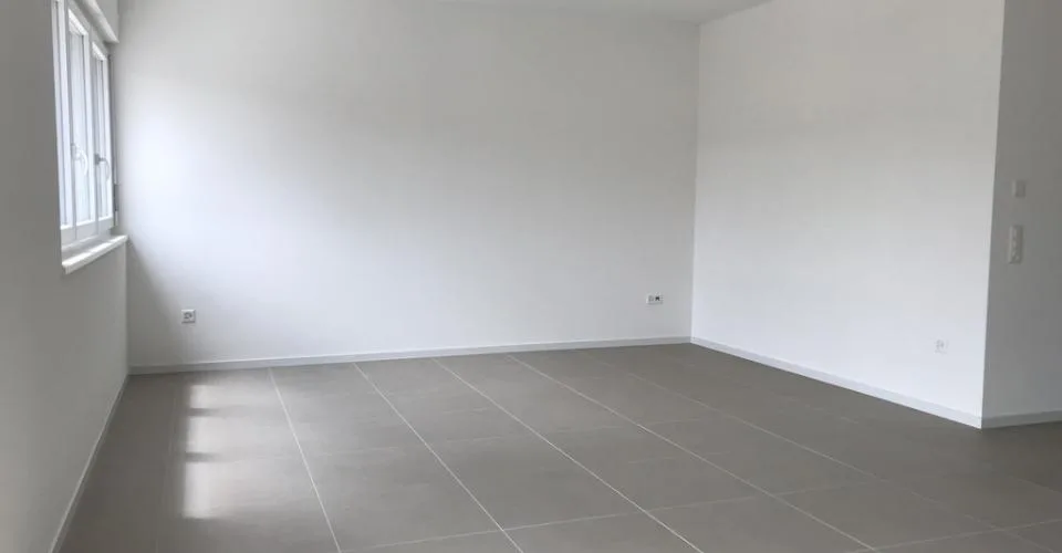 Wohnung mit 3.5 Zimmern und Balkon – Foto 4 von 12
