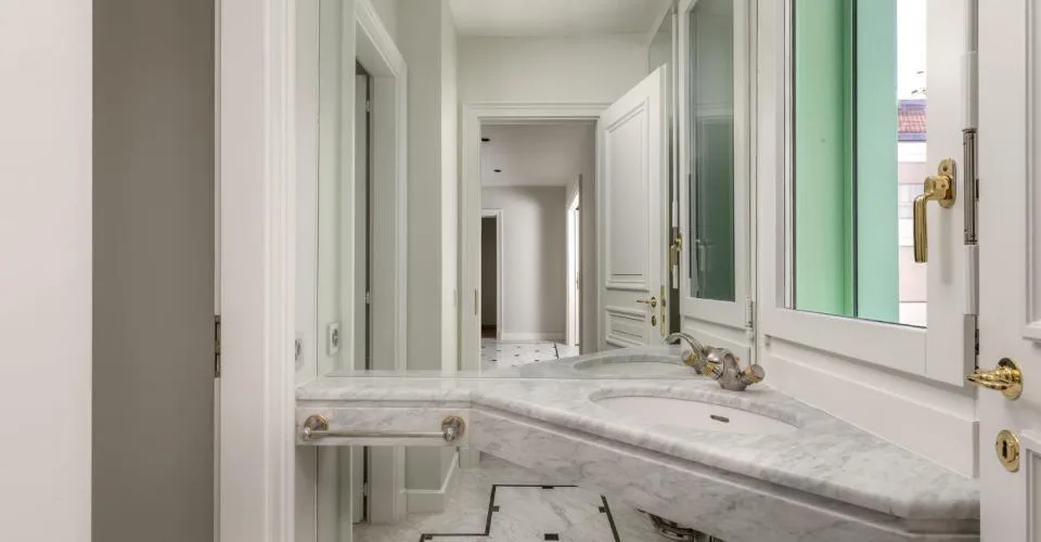 Appartement d'exception sur les Quais avec vue panoramique sur le lac – foto 3 di 9