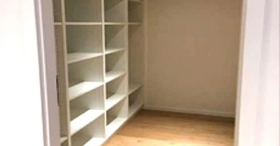 CHARMANT APPARTEMENT 3.5 PIÈCES EN TRIPLEX AVEC JARDIN PRIVATIF – Foto 5 von 9