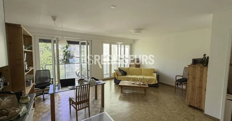 Appartement rénové de 3 pièces dans le quartier de Servette – photo 3 of 7