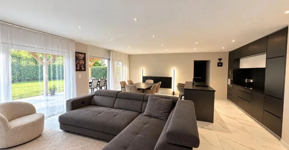 Casa del 2021 con giardino, suite genitori e potenziale di ristrutturazione – foto 29 di 33