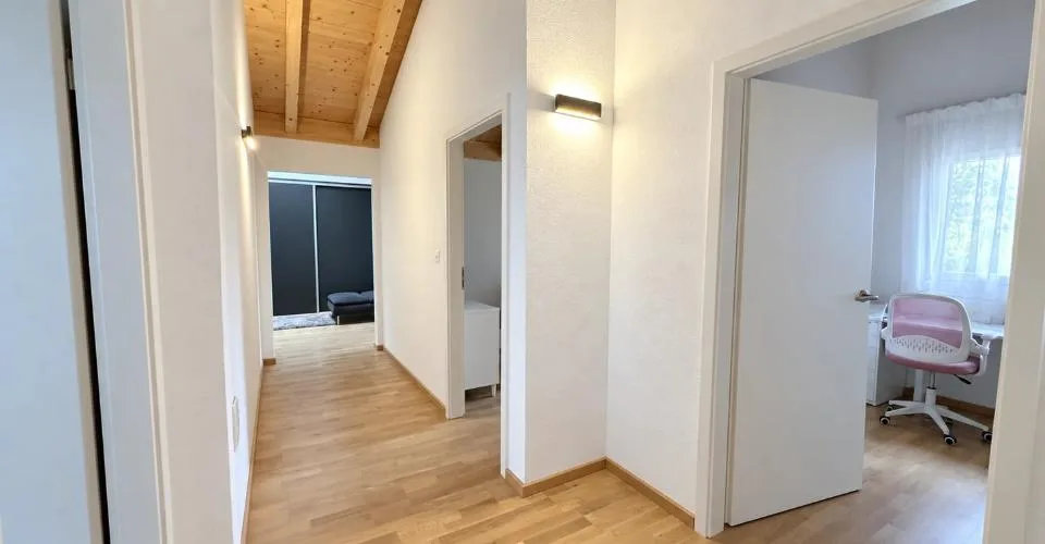 Casa del 2021 con giardino, suite genitori e potenziale di ristrutturazione – foto 31 di 33