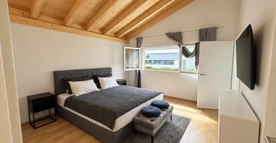 Casa del 2021 con giardino, suite genitori e potenziale di ristrutturazione – foto 24 di 33