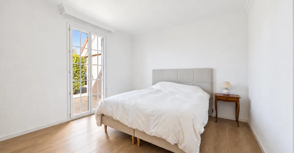 Charmanter Bungalow mit 5,5 Zimmern, Garten und Garage – Foto 8 von 10