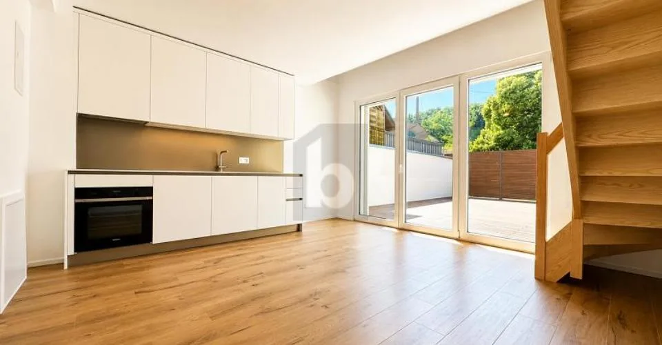 GRANDE TERRASSE DANS UN CADRE PAISIBLE – foto 2 di 5