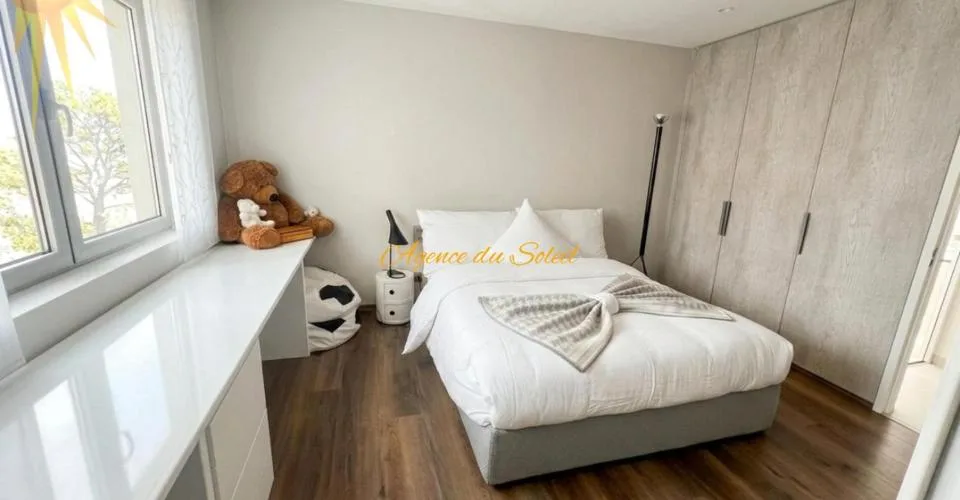 Luxueux appartement de 5.5 pièces en plein centre de la station et en bordure directe du golf ! – Foto 7 von 11