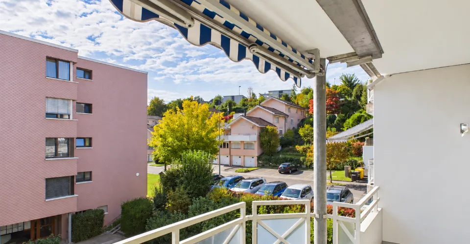 Lichtdurchfluteter Wohnbereich, Gemütlicher Balkon & Zentrale Lage! – Foto 17 von 18