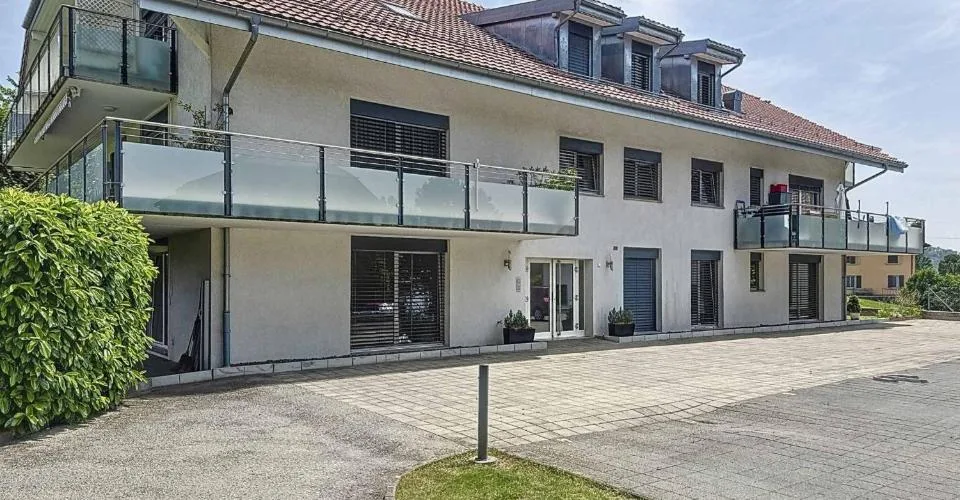 4,5 Zimmer mit schönen Volumen und großem Balkon – Foto 4 von 12