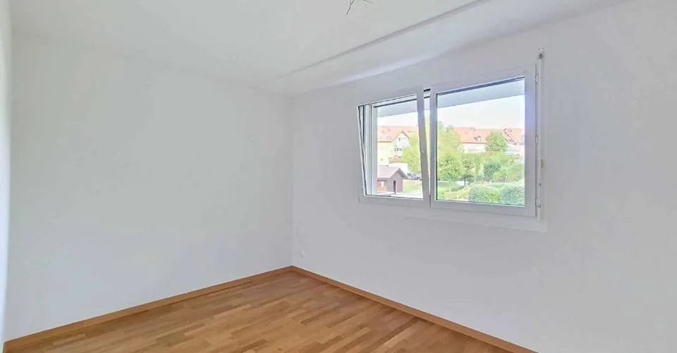 4,5 Zimmer mit schönen Volumen und großem Balkon – Foto 6 von 12