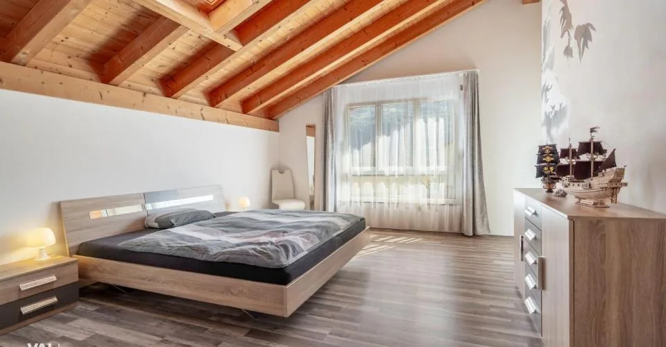 Wohnen mit Platz und Ruhe: Familienhaus in Niedergampel – photo 6 sur 13