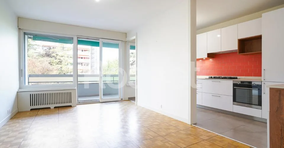 Bel appartement traversant et entièrement rénové de 4,5 pièces – Foto 3 von 13