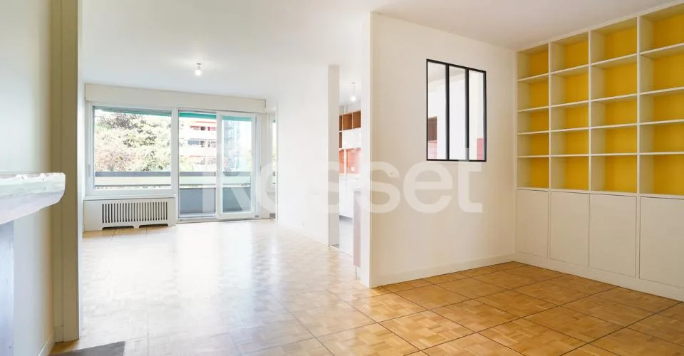 Bel appartement traversant et entièrement rénové de 4,5 pièces – Foto 2 von 13