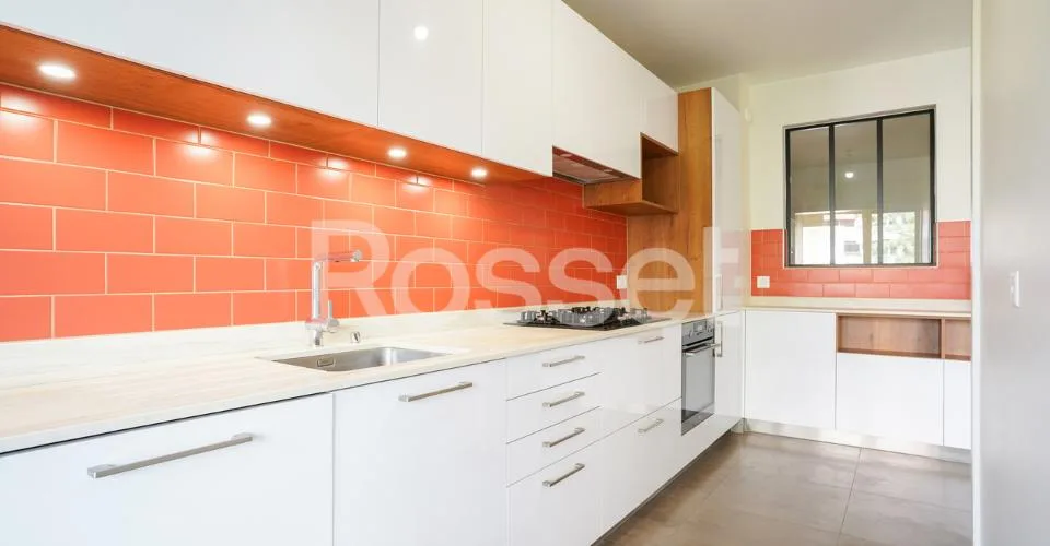 Bel appartement traversant et entièrement rénové de 4,5 pièces – Foto 5 von 13
