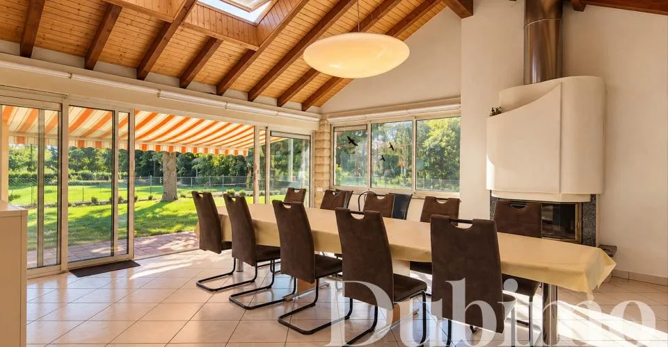 Einzigartiges 8.5-Zimmer-Familienhaus mit großem Garten in Cottens – Foto 5 von 13