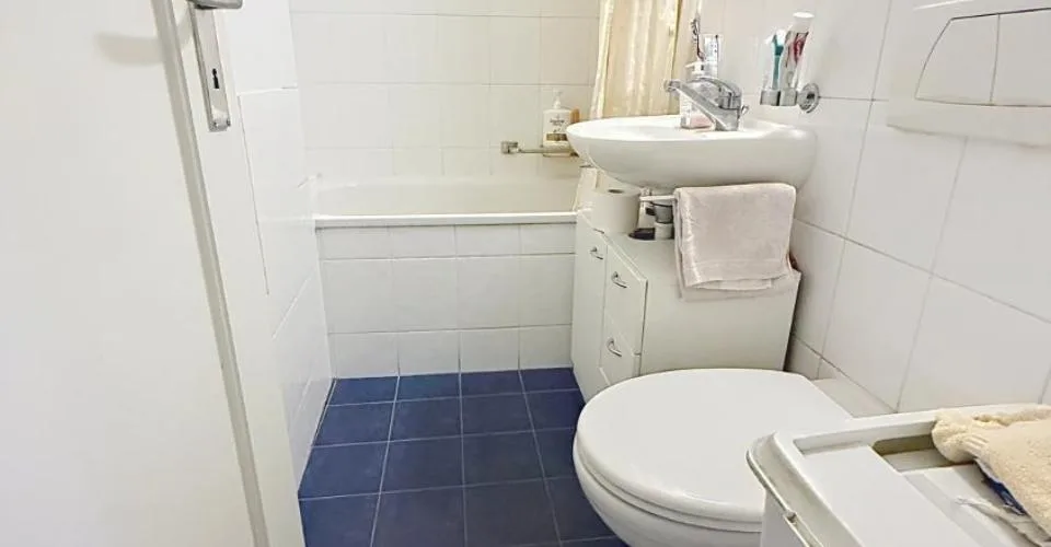 Bel appartement de 2 pièces proche du centre-ville – Foto 5 von 5