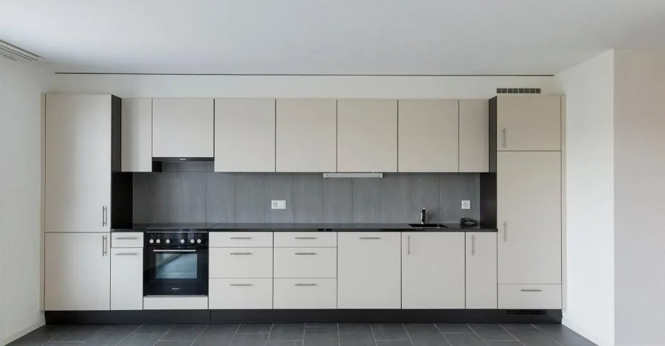 Appartement de 2.5 pièces au 5ème étage – Foto 3 von 5