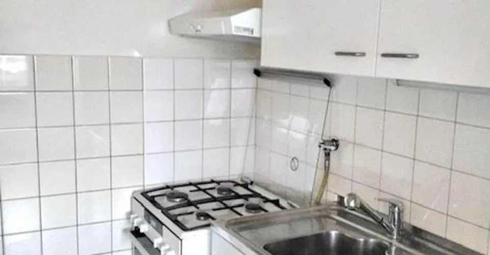 Appartement de 2 pièces situé dans le quartier de la Servette – Foto 7 von 9