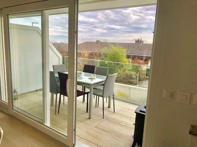 Beautiful 4.5-room apartment in Begnins – photo 2 of 8