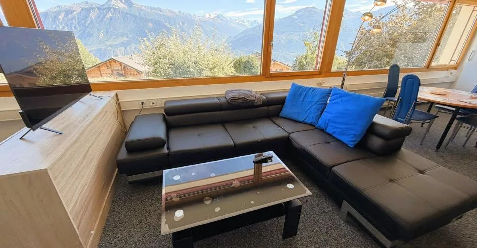 Magnificent 2.5-room loft - Very spacious & very bright - Superb view - Quiet location - Well situated – photo 4 of 17
