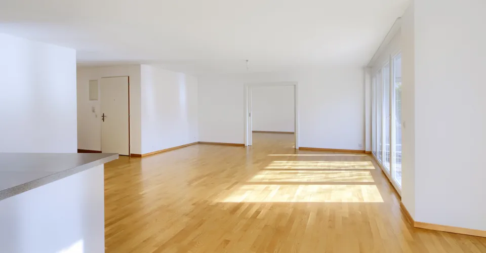 Grand logement de 6.5 pièces avec jardin – Foto 4 von 7