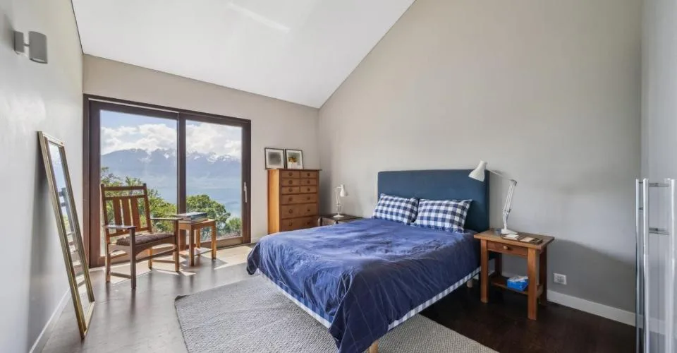 Unique - Design contemporain entre ciel et lac – foto 9 di 13