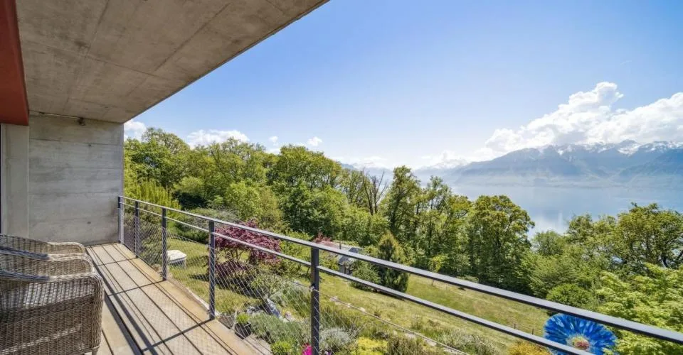 Unique - Design contemporain entre ciel et lac – foto 11 di 13