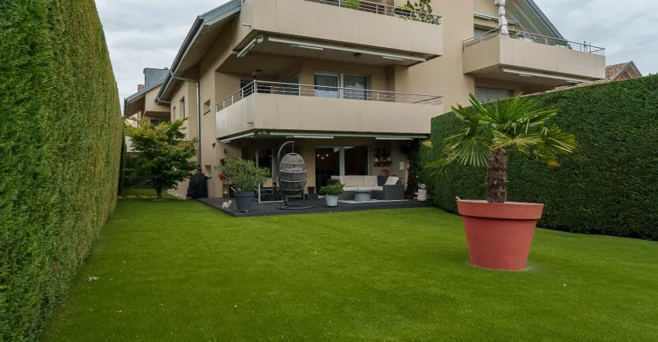 Etoy Zentrum - 4,5-Zimmer-Wohnung mit Terrasse und Garten – Foto 3 von 15