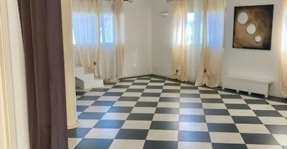 De nouvelles rénovations à ce bien de 6 pièces en duplex + 3 pièces - Terrasses, couvert à voitures – foto 24 di 26