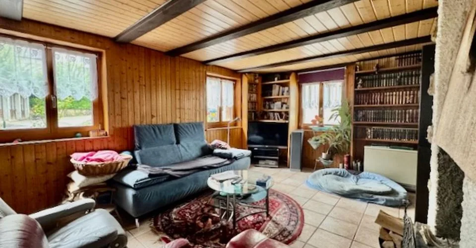 Exklusiv: Einfamilienhaus zur Renovierung in Brenets – Foto 6 von 26