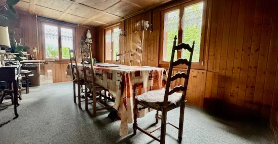 Exklusiv: Einfamilienhaus zur Renovierung in Brenets – Foto 8 von 26