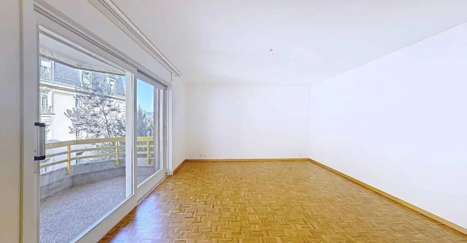 On the 1st floor - Large 3.5-room apartment on 1 level of 79 m2 + balcony – photo 4 of 12