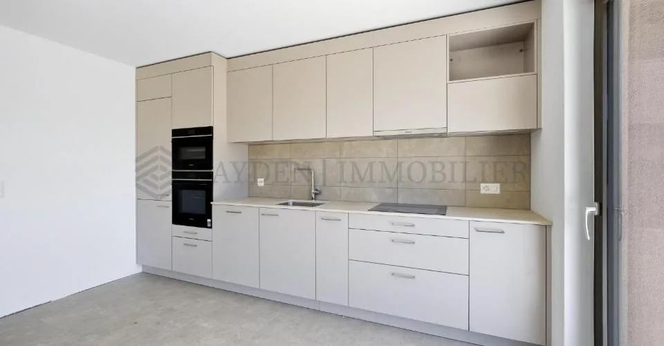 4 Pezzi rez-de-jardin con vista magnifica (Piano inferiore) - Lot 2.01 – foto 4 di 12
