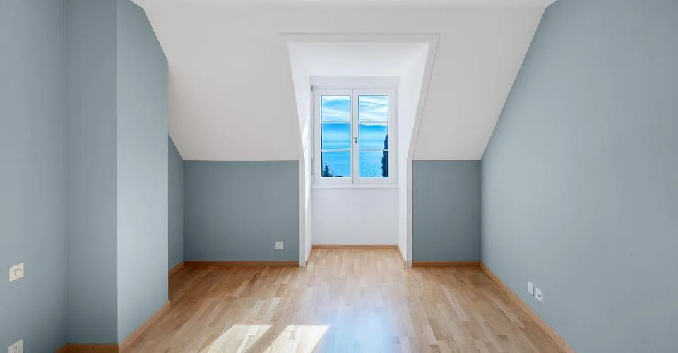 Rare : Un bijou de maison de village rénovée face au lac – photo 10 sur 11