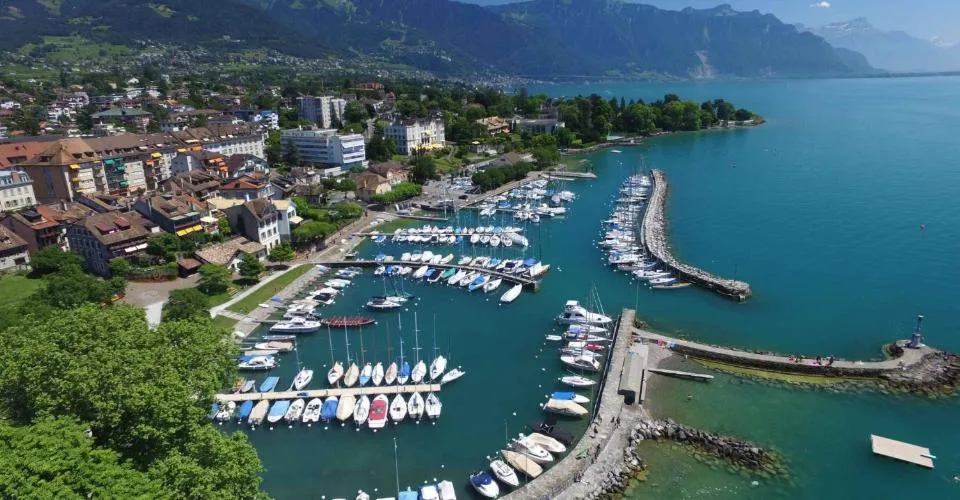Un ambiente di vita unico, con i piedi nell'acqua a La Tour-de-Peilz – foto 25 di 26