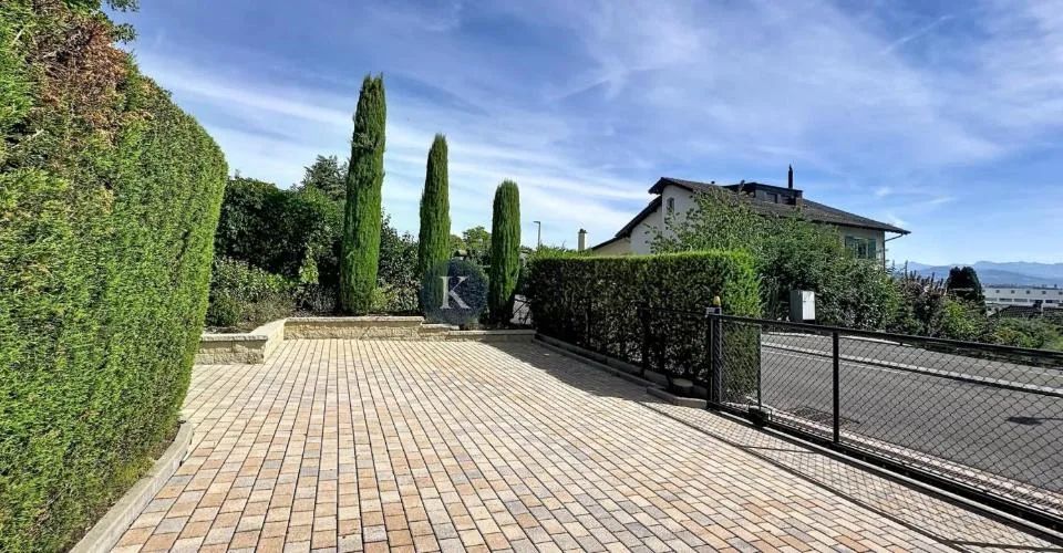 Villa moderne de 4.5 pièces, lumineuse et parfaitement entretenue – Foto 7 von 8