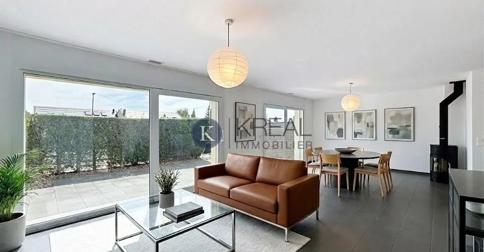 Villa moderne de 4.5 pièces, lumineuse et parfaitement entretenue – Foto 2 von 8