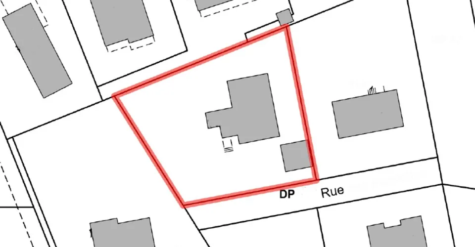 PAYERNE - très grande maison à rénover complètement sur grande parcelle dans quartier résidentiel – foto 7 di 7