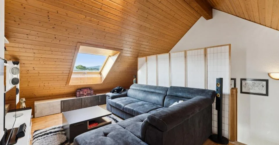 Beautiful house with 2 apartments and open view – photo 9 of 13