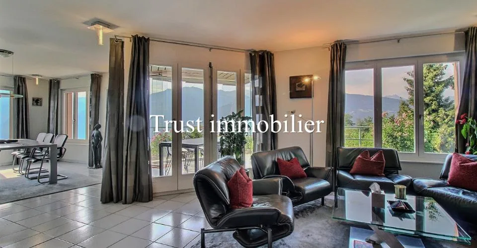 6002. Maison lumineuse avec vue panoramique sur les montagnes – photo 2 sur 13