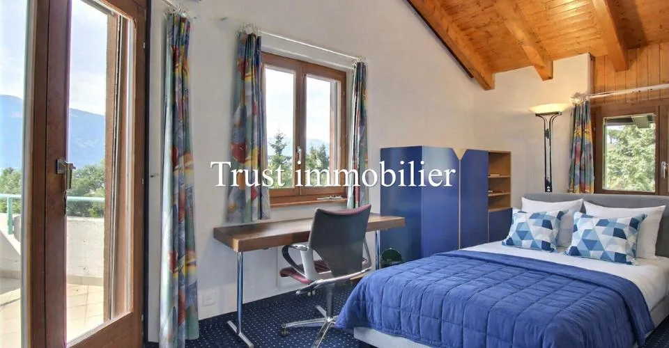 6002. Maison lumineuse avec vue panoramique sur les montagnes – photo 12 sur 13