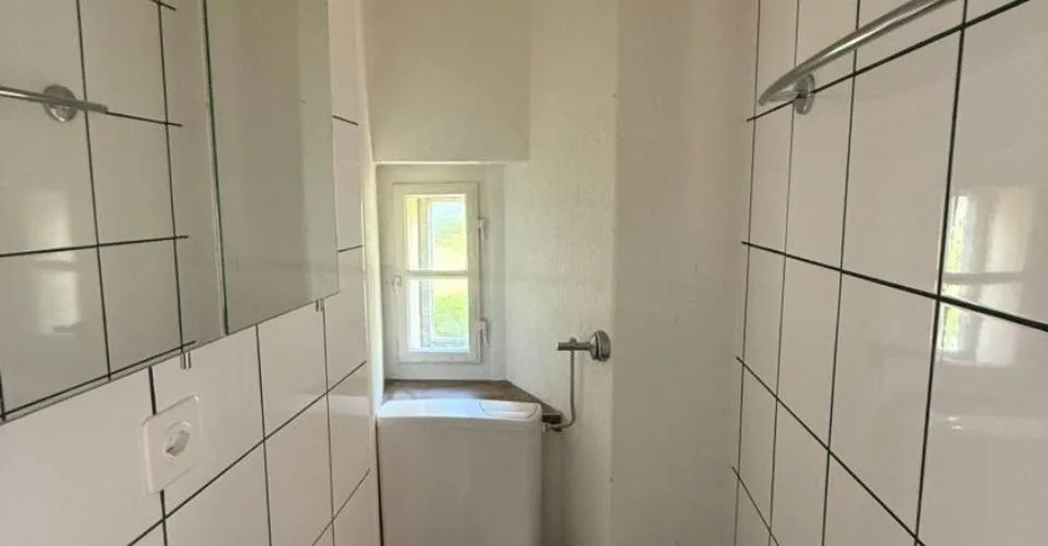 Sonvilier, magnifique appartement de 2.5 pièces au rez avec balcon – photo 6 sur 6
