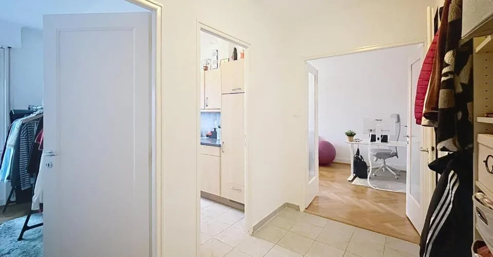 Bel appartement de 2,5 pièces à Lausanne – Foto 4 von 7