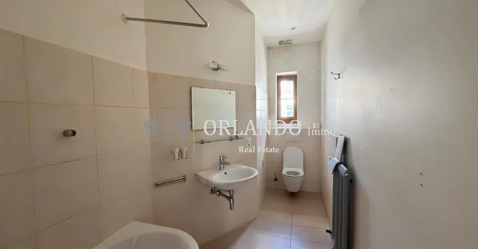 Bel appartement de 4 pièces situé au Boulevard Helvétique, au 4? étage avec ascenseur – foto 5 di 5