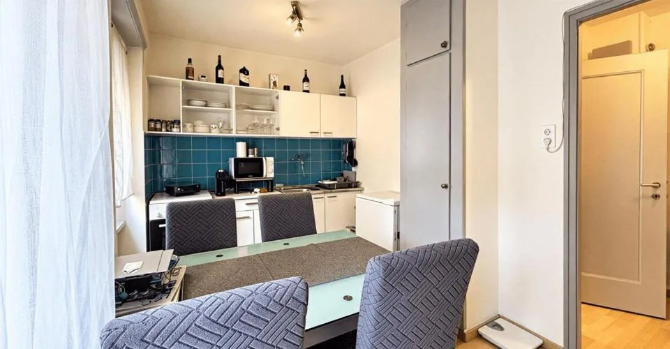 Appartement de 1.5 pièces à la Chaux-de-Fonds – Foto 3 von 5